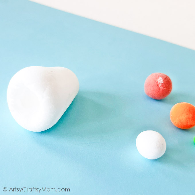 This Clay Ghost Craft proves that ghosts can most certainly be adorable, even if it's Halloween! Easy enough for kids to make and gift their friends!
