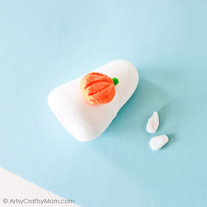 This Clay Ghost Craft proves that ghosts can most certainly be adorable, even if it's Halloween! Easy enough for kids to make and gift their friends!