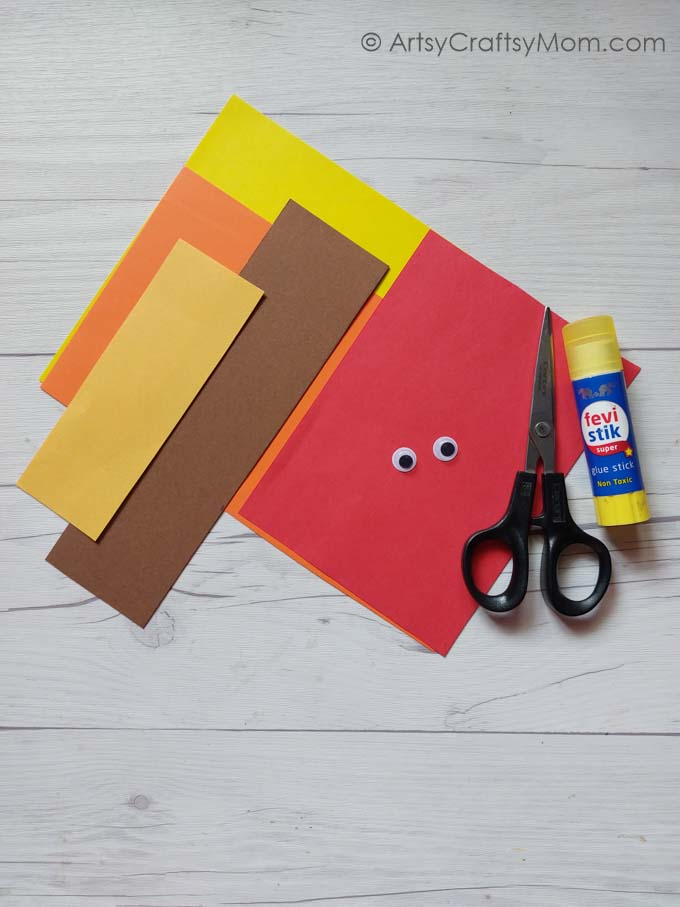 Here are some Creative Rolled Paper Halloween Crafts for Kids that work well for Halloween & Thanksgiving! Make your favorite, or make them all!
