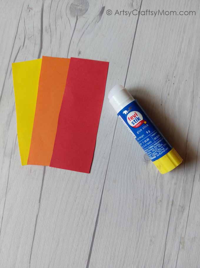 Here are some Creative Rolled Paper Halloween Crafts for Kids that work well for Halloween & Thanksgiving! Make your favorite, or make them all!