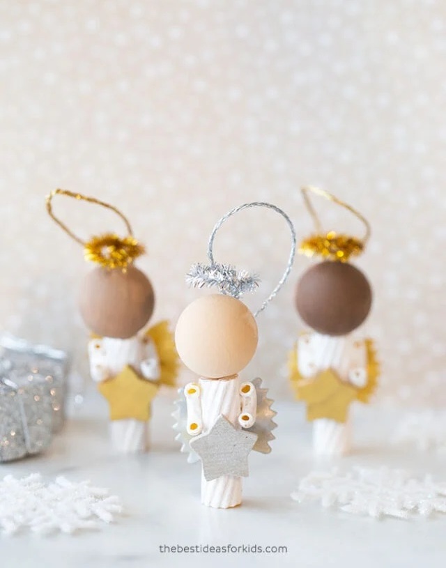Get ready for the holiday season with these gorgeous angel crafts for kids! Learn how to make angels out of craft sticks, paper plates, and more!