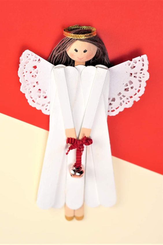 Get ready for the holiday season with these gorgeous angel crafts for kids! Learn how to make angels out of craft sticks, paper plates, and more!