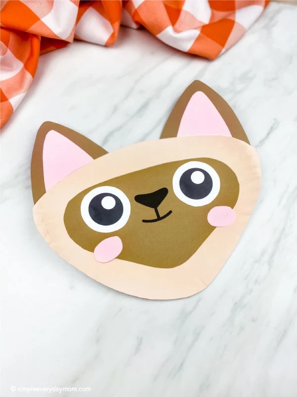 These Thailand crafts for kids are perfect for celebrating Thailand Constitution Day and King Bhumibol's birthday - both of which are in December!