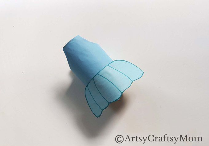 This toilet paper roll angel is just too cute for words! It's a fun activity for kids of all ages, and a great way to use up toilet paper rolls lying around!