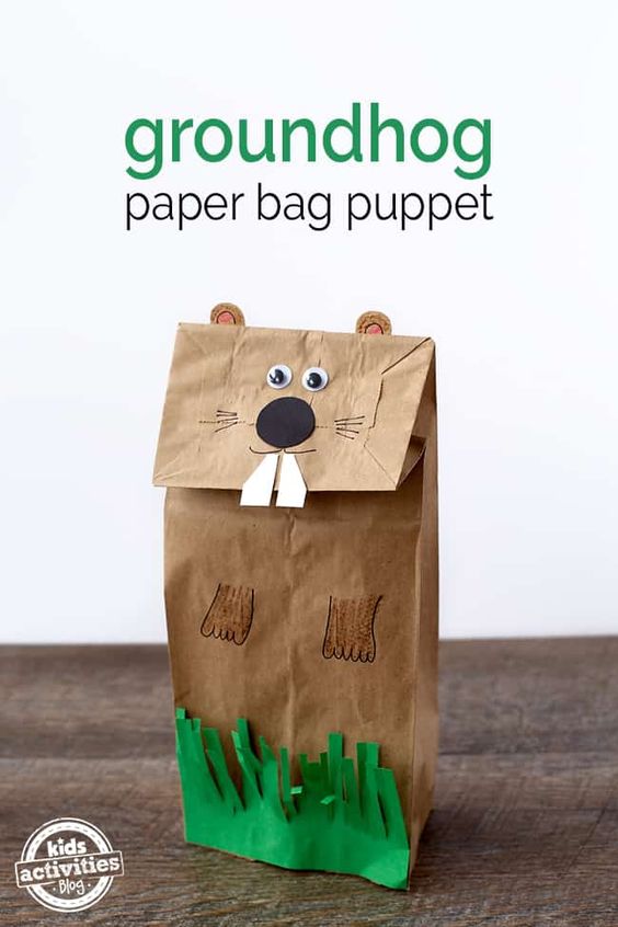 With Groundhog Day coming up on 2nd February, it's a good time to celebrate Punxsutawney Phil with these fun Groundhog Day Crafts for Kids!