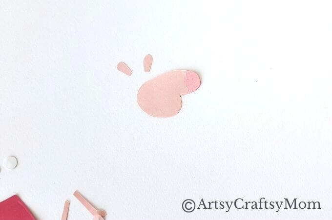 Peppa's popularity is incomplete without her family, which is why we're celebrating with an easy and fun Paper Plate Peppa Pig Family Craft!