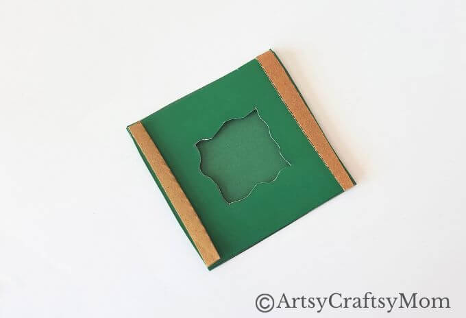 If you'd like to try your hand at 3D crafts, here is a pretty 3D Scene with Fox Papercraft for kids to try! The lush green is perfect for spring!