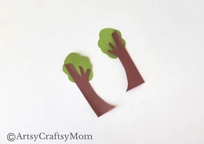 If you'd like to try your hand at 3D crafts, here is a pretty 3D Scene with Fox Papercraft for kids to try! The lush green is perfect for spring!