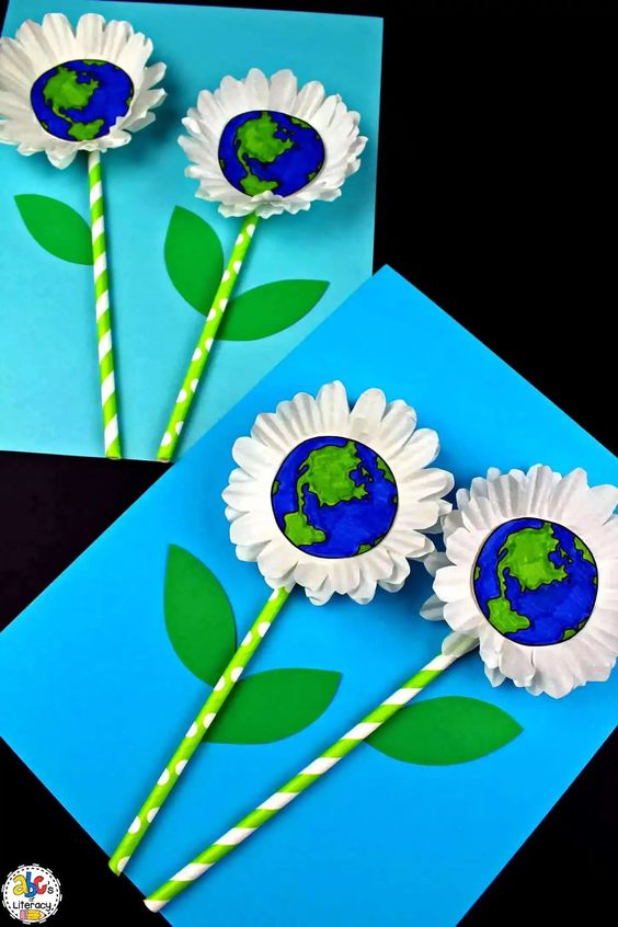 Have fun this Earth Day with these engaging and educational Earth Day Crafts for Kids! We have only one Earth, so let's celebrate it fully!
