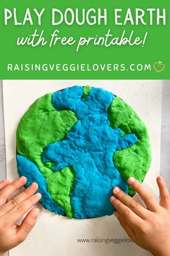 Have fun this Earth Day with these engaging and educational Earth Day Crafts for Kids! We have only one Earth, so let's celebrate it fully!