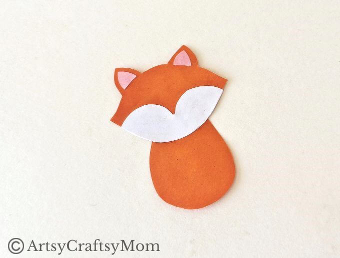 Super Cute Mother's Day Fox Card for Kids 5 This Mother's Day Fox Card for Kids is too cute for words! It features a sweet Mama Fox and her little baby cub, locked together in a hug!