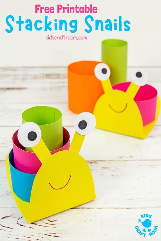Everyone will love these snappy & colorful snail crafts for kids! Perfect for young kids to explore their creativity with yarn, paint, paper plates & more!