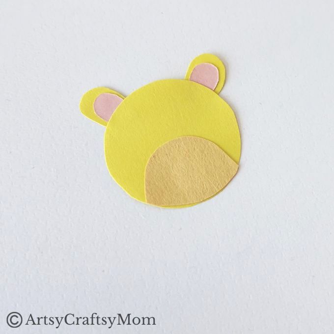 This Handprint Lion Craft for Kids will be absolutely adorable with little hands! It would make a great craft to gift grandparents, aunts and uncles!