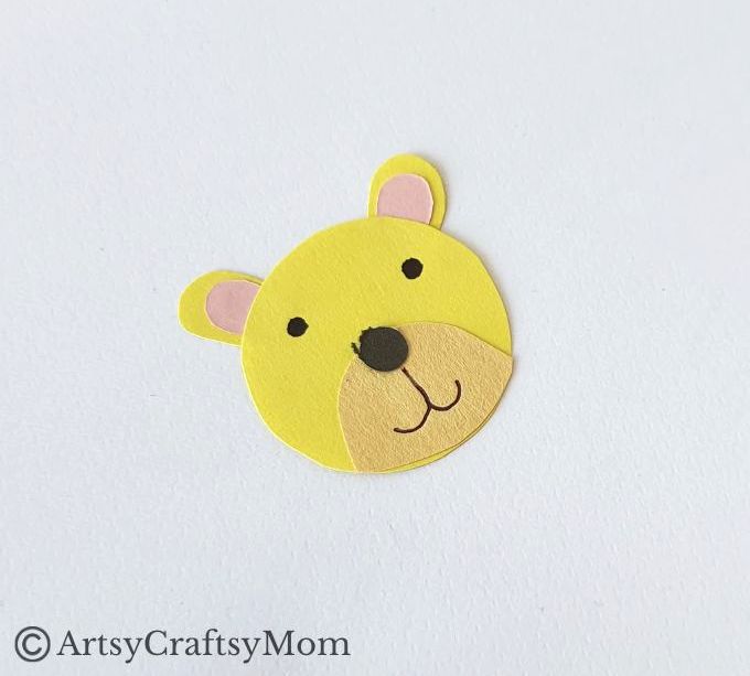 This Handprint Lion Craft for Kids will be absolutely adorable with little hands! It would make a great craft to gift grandparents, aunts and uncles!