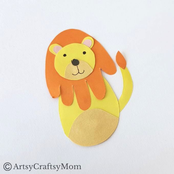 This Handprint Lion Craft for Kids will be absolutely adorable with little hands! It would make a great craft to gift grandparents, aunts and uncles!