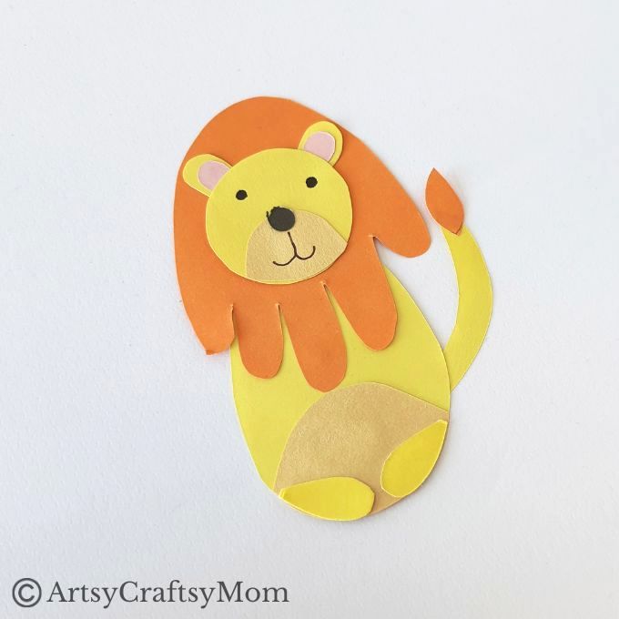 This Handprint Lion Craft for Kids will be absolutely adorable with little hands! It would make a great craft to gift grandparents, aunts and uncles!