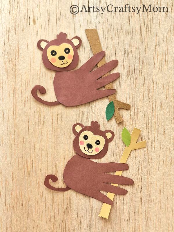 Get those little hands busy - in making this adorable handprint monkey craft! An easy craft that's perfect for preschoolers and even toddlers!