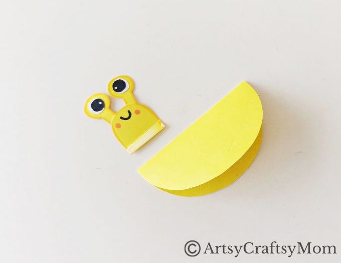 Here is a cute little Rocking Snail Craft for Kids - the rocking is both physically and in spirit! Young kids will enjoy making and playing with it for hours!