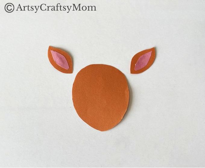Enjoy this cute Toilet Paper Roll Kangaroo Craft that's also super simple to make! See how easy it is to turn a cardboard tube into something cool!