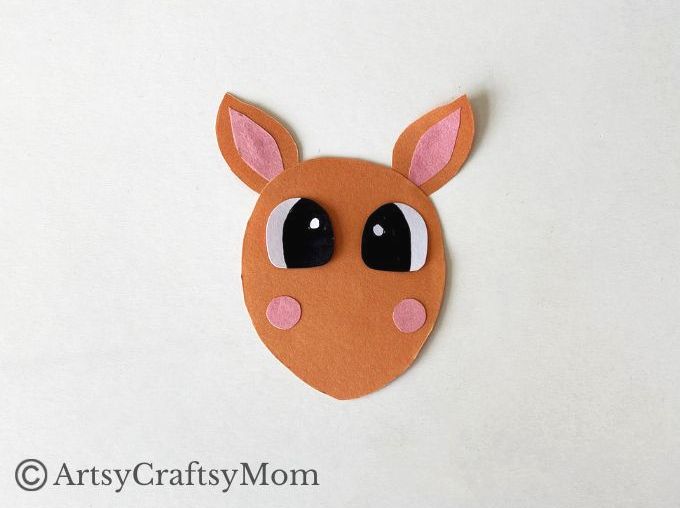 Enjoy this cute Toilet Paper Roll Kangaroo Craft that's also super simple to make! See how easy it is to turn a cardboard tube into something cool!