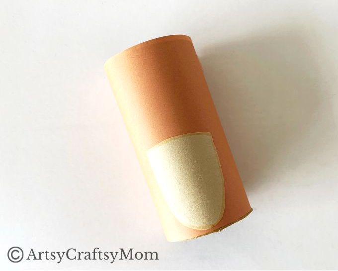 Enjoy this cute Toilet Paper Roll Kangaroo Craft that's also super simple to make! See how easy it is to turn a cardboard tube into something cool!