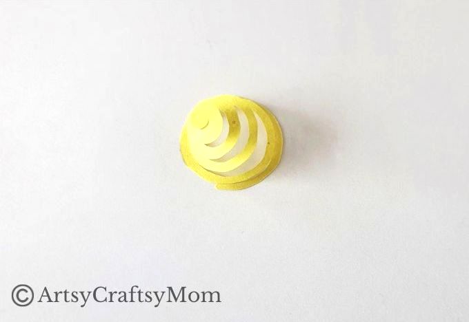Easy DIY Flower in Hand Card for Kids 5 Here's a fun DIY Flower in Hand Card for kids to make for any occasion - Mother's Day, Teacher's Day, Father's Day, Valentine's Day or just like that!