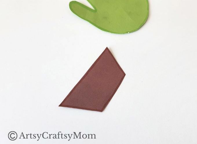 Here's a cute & easy Handprint Cactus Papercraft for Kids to try out this summer! Use the handprints provided or use the outline of your own hands!