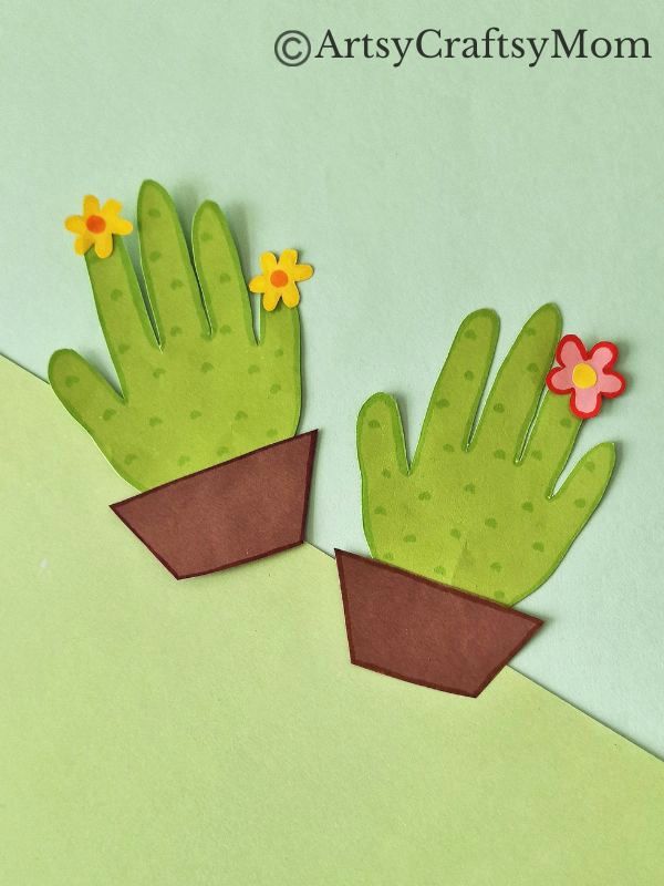Here's a cute & easy Handprint Cactus Papercraft for Kids to try out this summer! Use the handprints provided or use the outline of your own hands!
