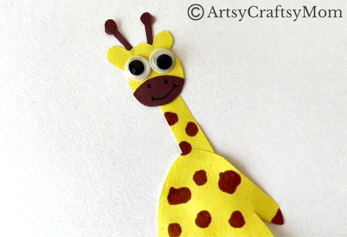 Can you turn a handprint into a giraffe? Well, our Easy Handprint Giraffe Craft for Kids certainly proves you can, and it looks great as well!