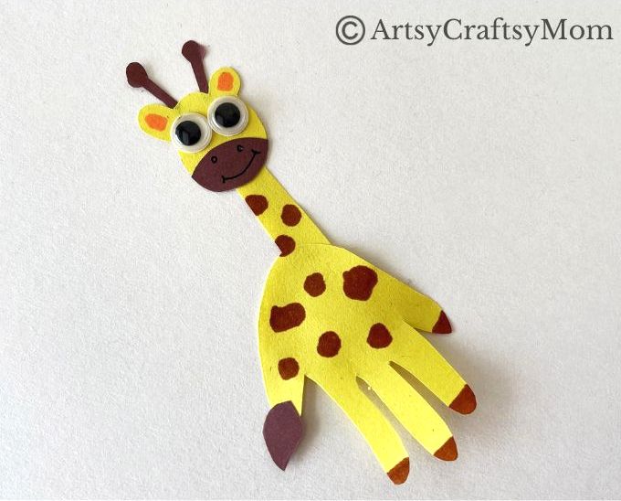 Can you turn a handprint into a giraffe? Well, our Easy Handprint Giraffe Craft for Kids certainly proves you can, and it looks great as well!