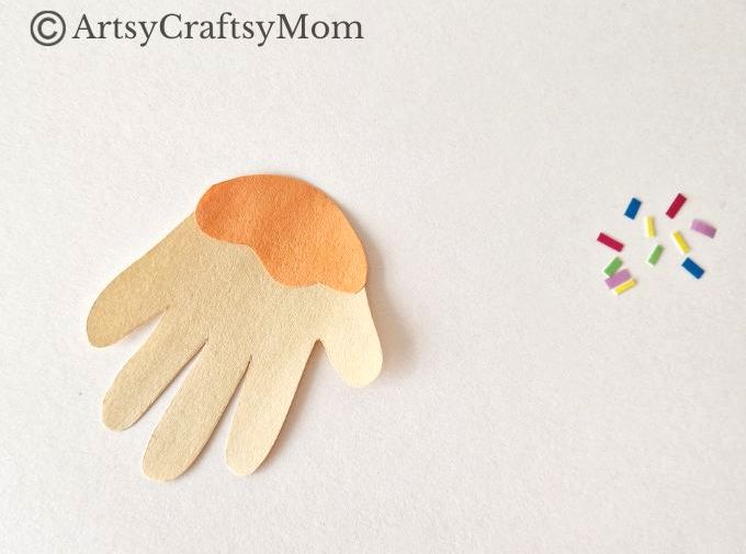Refresh yourself on a hot day this summer with an ice cream - and a cute ice cream craft for kids! Don't worry, there's no danger of this one melting!