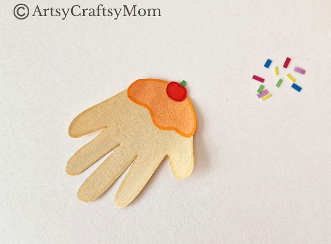 Refresh yourself on a hot day this summer with an ice cream - and a cute ice cream craft for kids! Don't worry, there's no danger of this one melting!