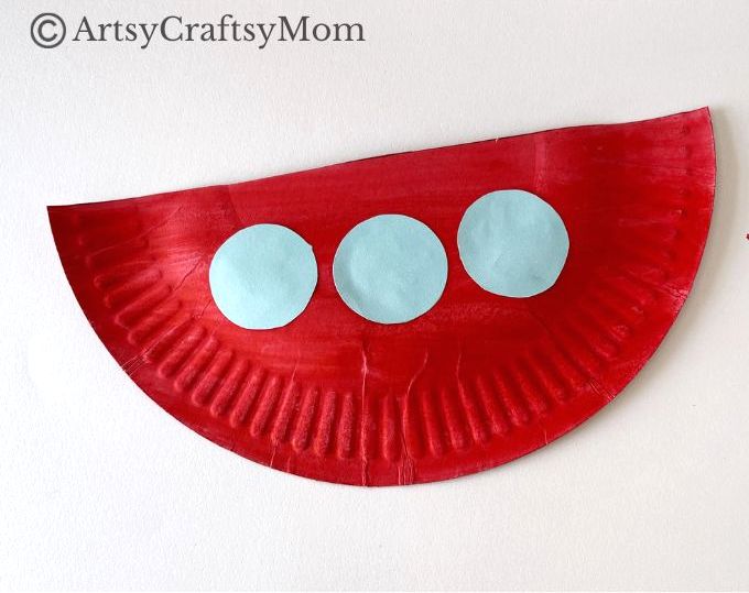 Love learning about aliens, space and unidentified flying objects? Then you'll love our quirky and cute paper plate UFO craft - for kids of all ages!