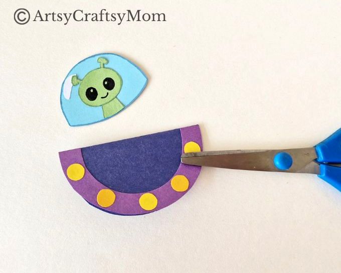It's World UFO Day, and we are not going to miss it! Here's a fun Rocking UFO Craft for Kids to make & play with. Be sure to learn about UFOs too!