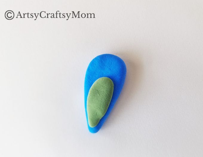 Turn something shapeless and colorless into a Gorgeous DIY Clay Butterfly Craft for Kids! Great weekend project for older kids, pre-teens & teens!