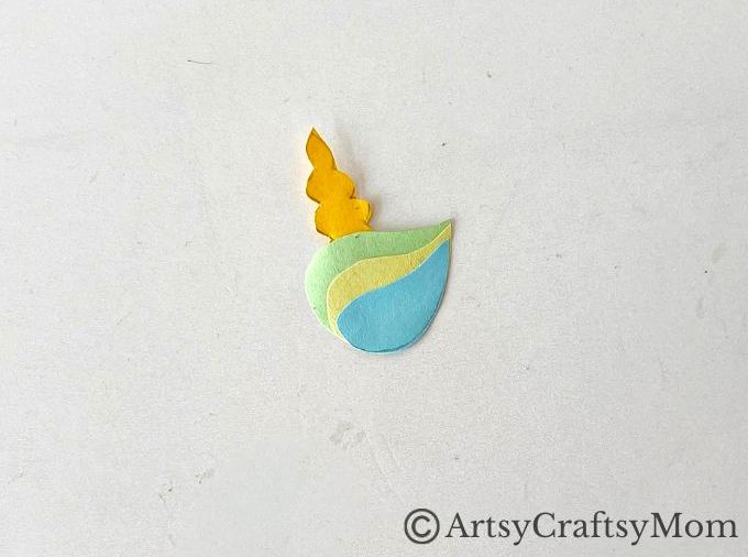 How does a handprint become a unicorn? With some magic, of course, and also through this Gorgeous Handprint Unicorn Craft for Kids!