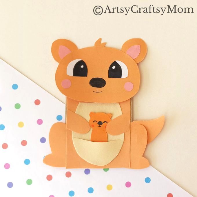 Fancy playing with a kangaroo? Then here's one that doesn't kick - a cute paper bag kangaroo craft! Make and play with it as much as you like!