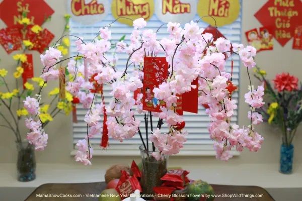 Celebrate Vietnam Independence Day on 2nd September with these Vietnam crafts for kids! Learn about the country's history, culture & more!