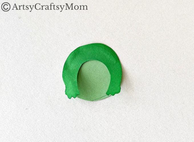A frog may seem like an unlikely reading partner, but this frog bookmark papercraft is the perfect for the purpose! Easy to make for kids of all ages!