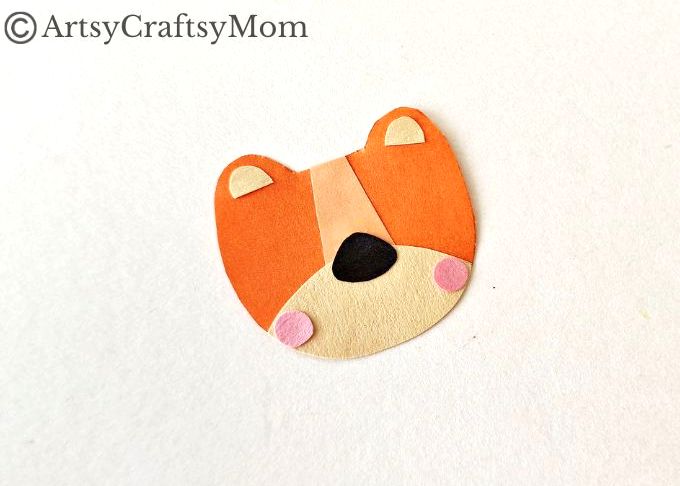 Here's a cute handprint tiger craft that preschoolers & kindergarteners would love! Perfect for International Tiger Day or India's Independence Day.