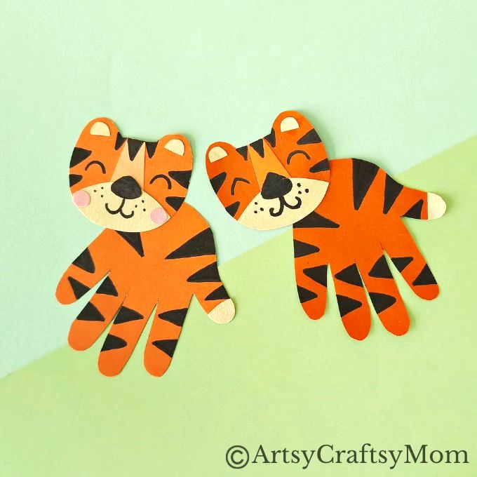 Here's a cute handprint tiger craft that preschoolers & kindergarteners would love! Perfect for International Tiger Day or India's Independence Day.