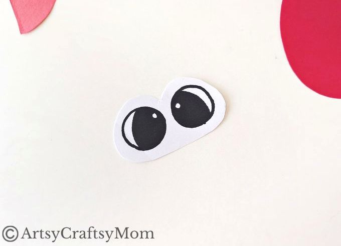 This Moving Owl Craft for Kids is easier to make than it seems! It's a simple, fun craft for kids of all ages to make and play with too!
