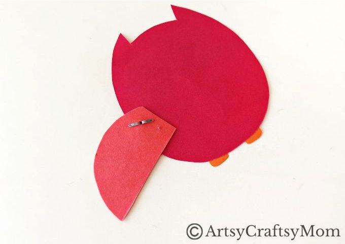This Moving Owl Craft for Kids is easier to make than it seems! It's a simple, fun craft for kids of all ages to make and play with too!