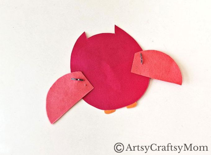 This Moving Owl Craft for Kids is easier to make than it seems! It's a simple, fun craft for kids of all ages to make and play with too!