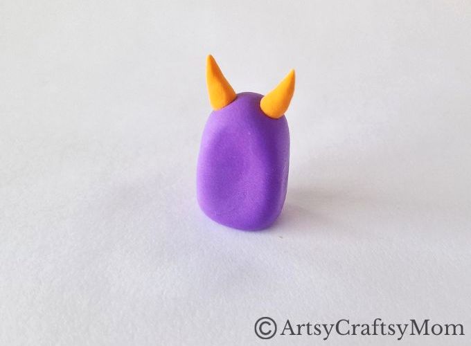 Want to gift your friend something special this Halloween? Try making this DIY clay monster - it's easy to make, super cute and not at all scary!