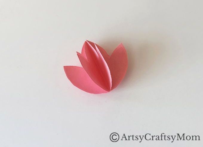 Here's a gorgeous DIY Tulip Card Craft for kids to make for any occasion - Mother's Day, Father's Day, Teacher's Day or Grandparent's Day!