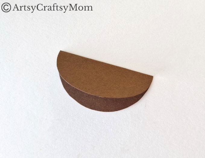 Here's a rocking pirate ship craft that kids will love - it includes a cute little pirate too! The fact that the ship rocks makes it great for the high seas!