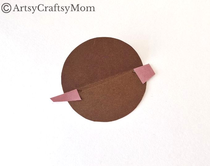 Here's a rocking pirate ship craft that kids will love - it includes a cute little pirate too! The fact that the ship rocks makes it great for the high seas!