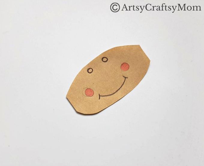 An empty cardboard tube beautifully transforms into the neck of this cute Toilet Paper Roll Giraffe Craft! Easy project for kids of all ages to try!