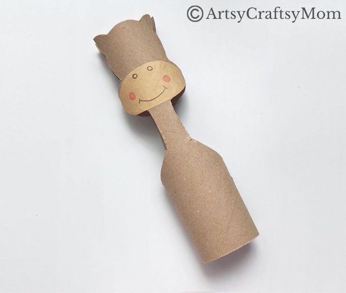 An empty cardboard tube beautifully transforms into the neck of this cute Toilet Paper Roll Giraffe Craft! Easy project for kids of all ages to try!